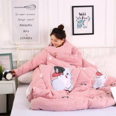 Load image into Gallery viewer, Winter Lazy Quilt with Sleeves
