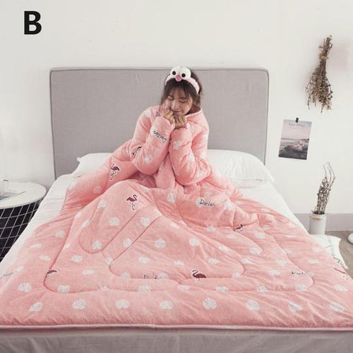 Load image into Gallery viewer, Winter Lazy Quilt with Sleeves
