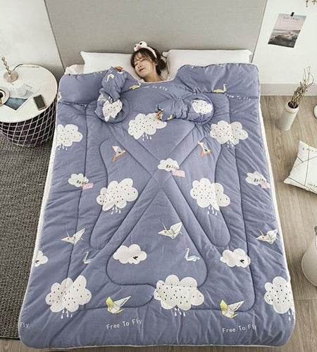 Winter Lazy Quilt with Sleeves