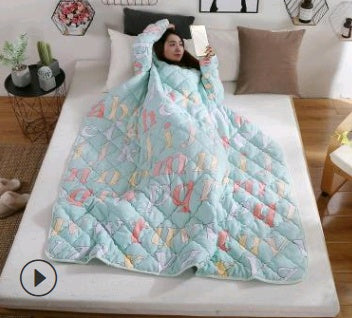 Load image into Gallery viewer, Winter Lazy Quilt with Sleeves
