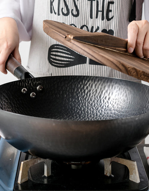 Load image into Gallery viewer, Iron Pan Traditional Iron Wok Handmade
